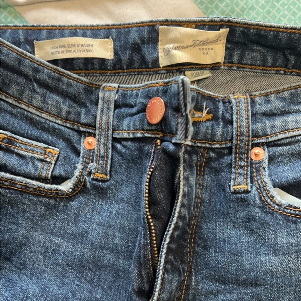 Jeans - Picture 2 of 4